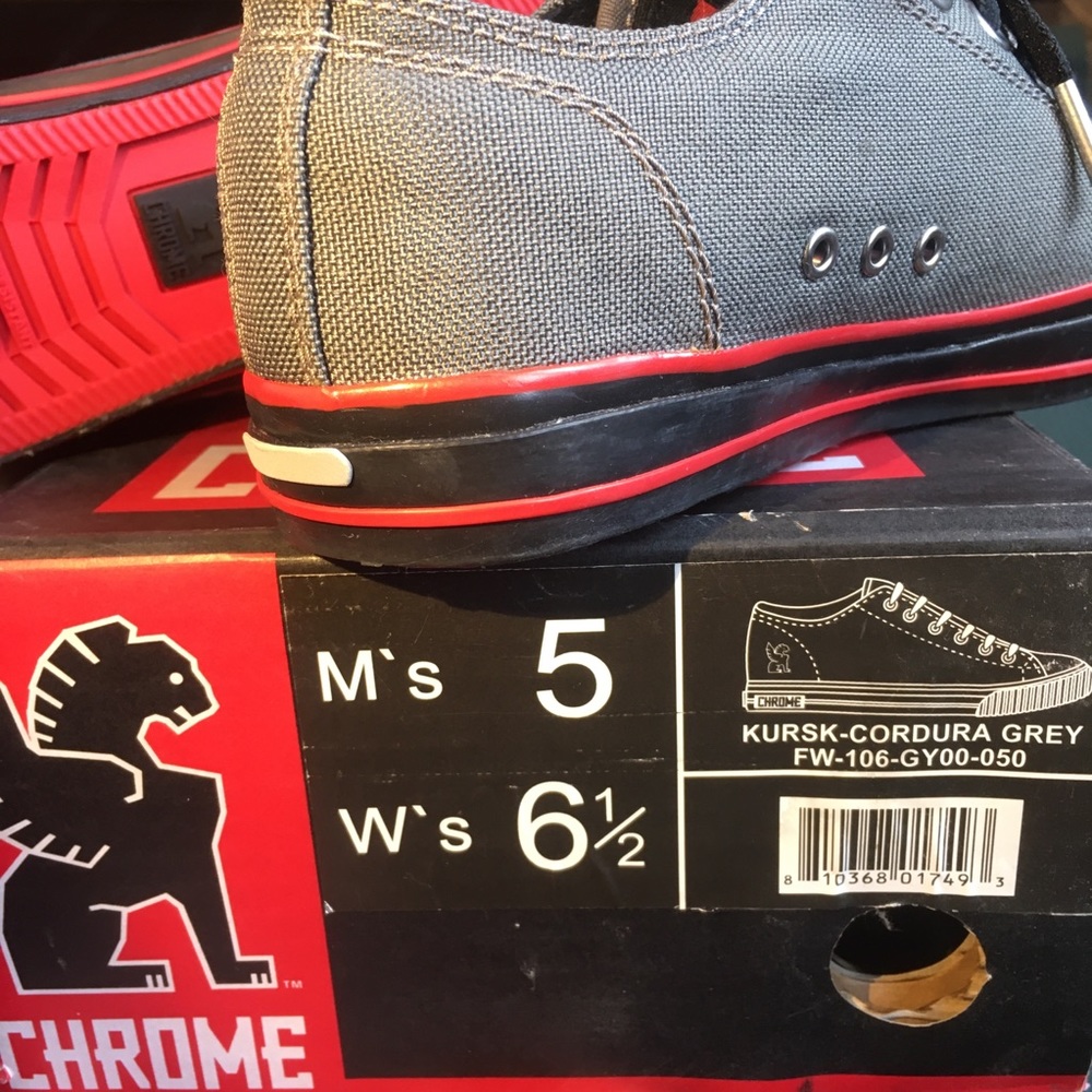 W’s: 6.5, M’s: 5 •Chrome Industries• Kursk-Cordura Grey Red Sole Cycling Sneaks - Picture 9 of 10